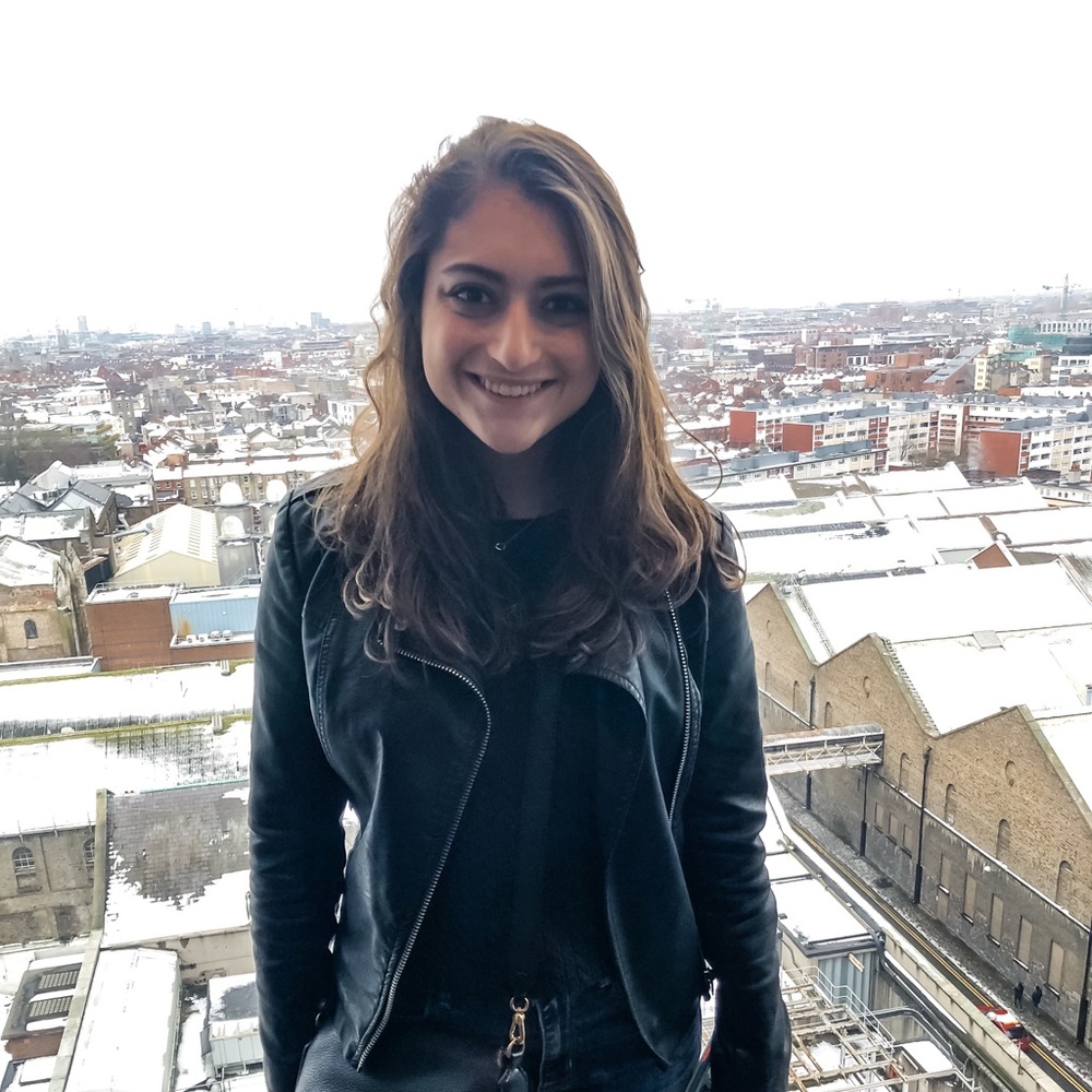 Meet your Posher, Julia